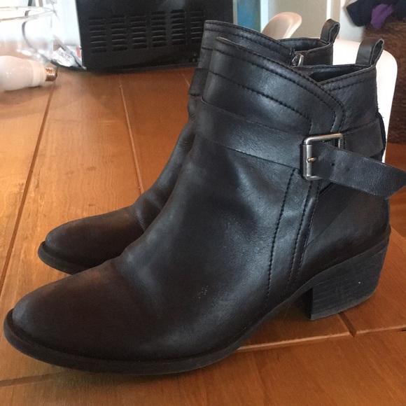 Vince Camuto Shoes - Vince Camuto Ankle Boots Size 8.5